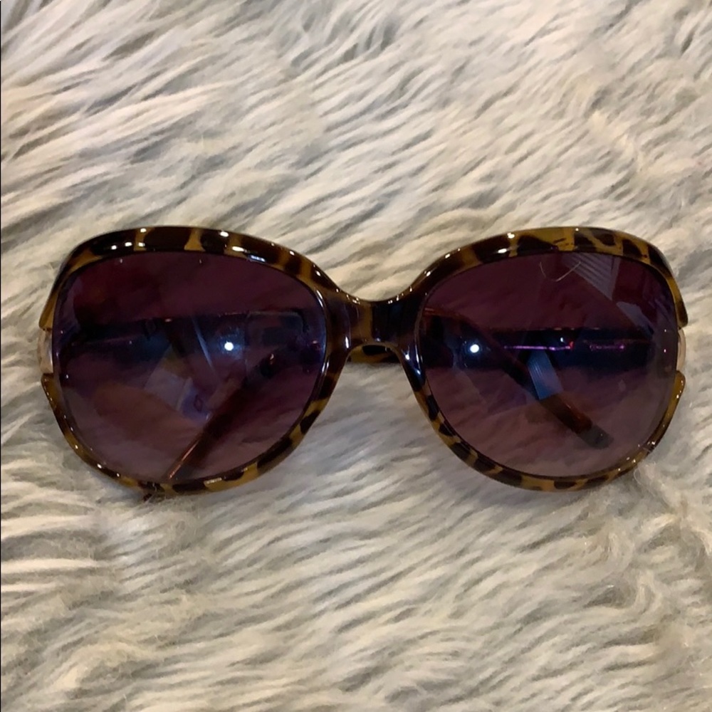 LEPORD PRINT SUNGLASSES 😎